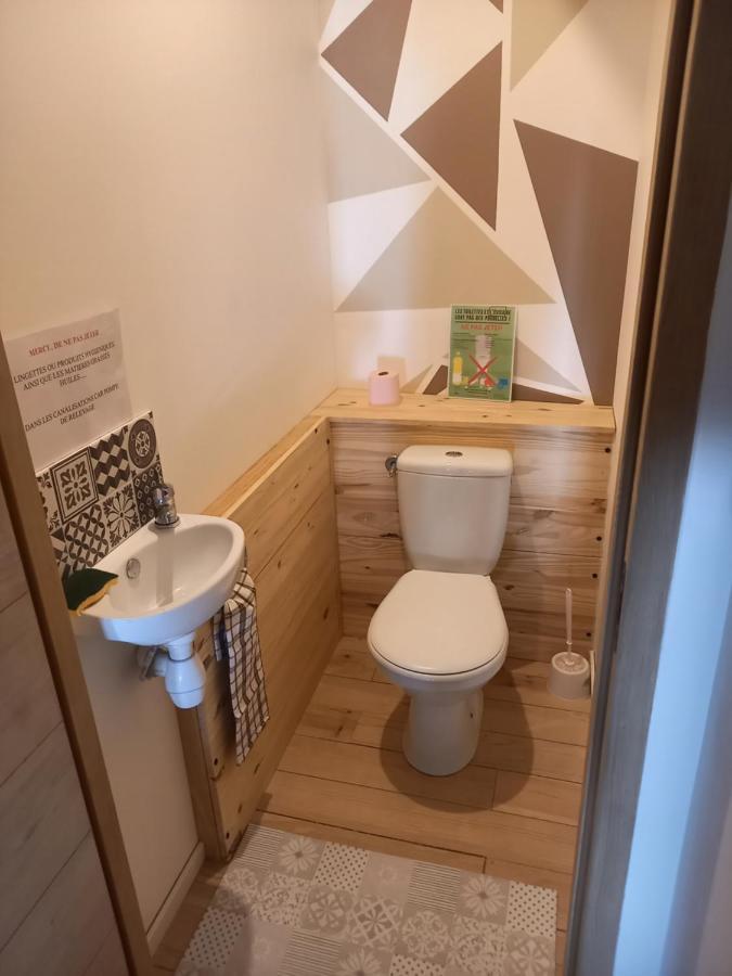 Villa COSY-LOFT Industriel , jacuzzi , WIFI , 6 personnes max à Aigues-Vives  Extérieur photo